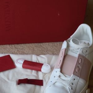 NEW VALENTINO SNEAKERS
